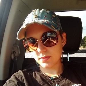 Meet your Posher, Desiree